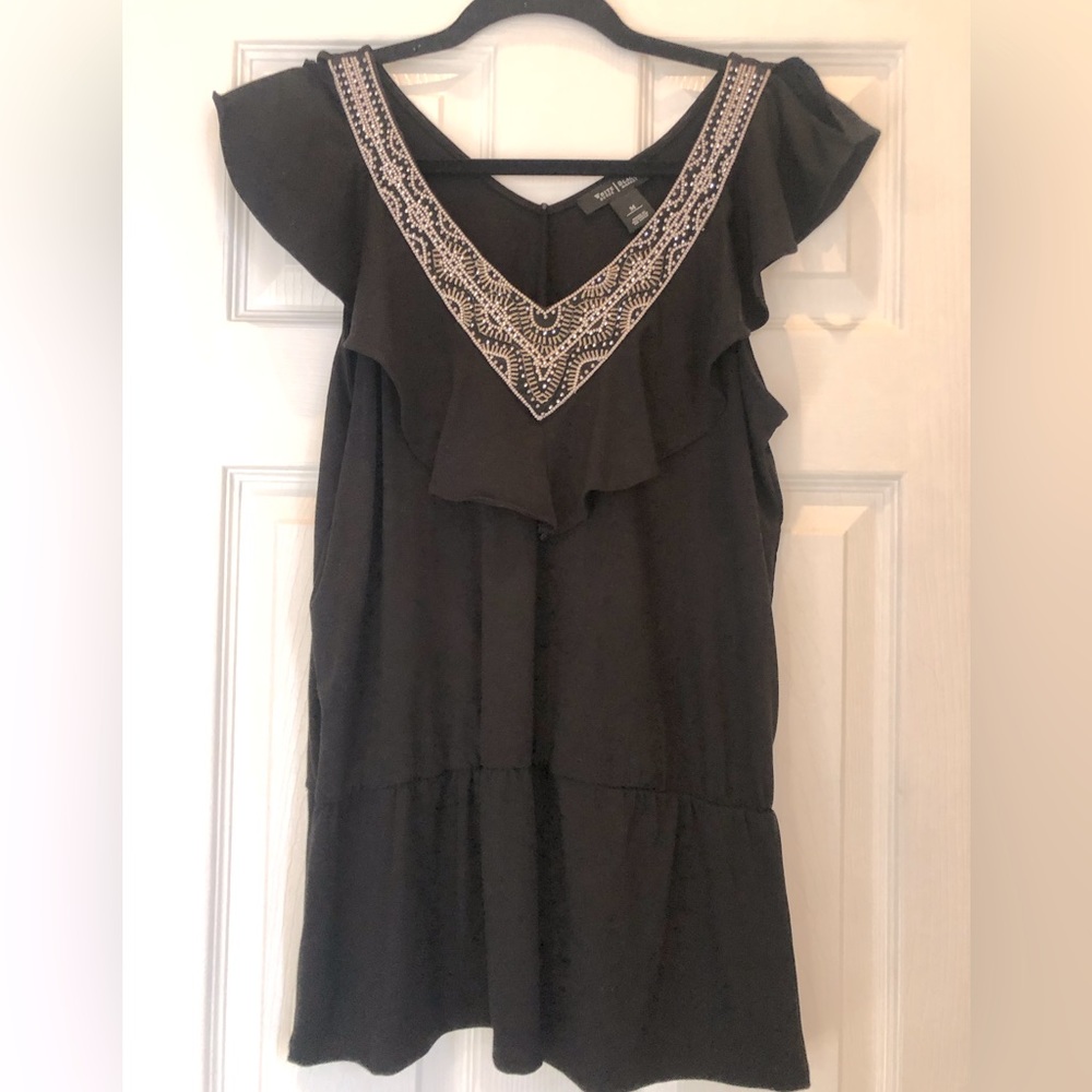 White House Black Market medium top